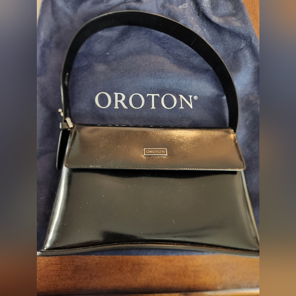 Oroton Vintage Black Patent Leather Purse